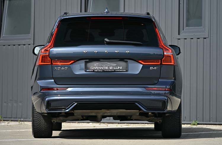 Volvo XC 60 B4 MHEV AT8 AWD R-Design