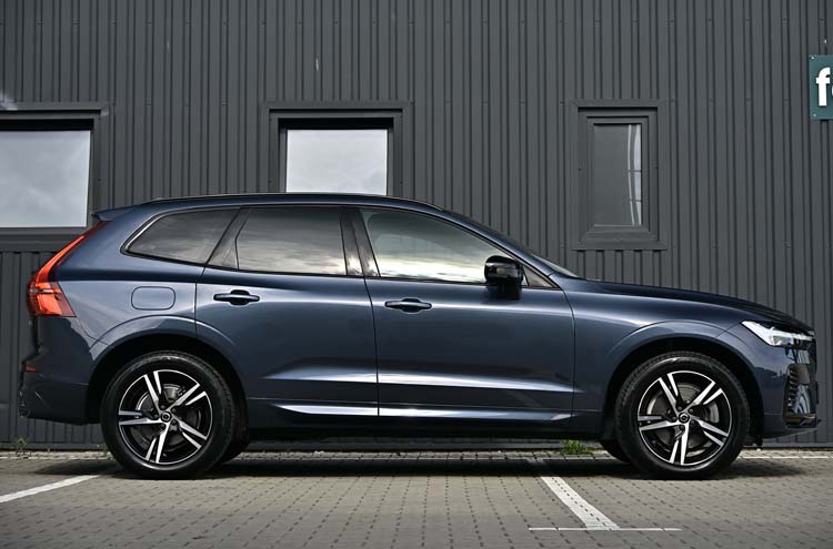 Volvo XC 60 B4 MHEV AT8 AWD R-Design