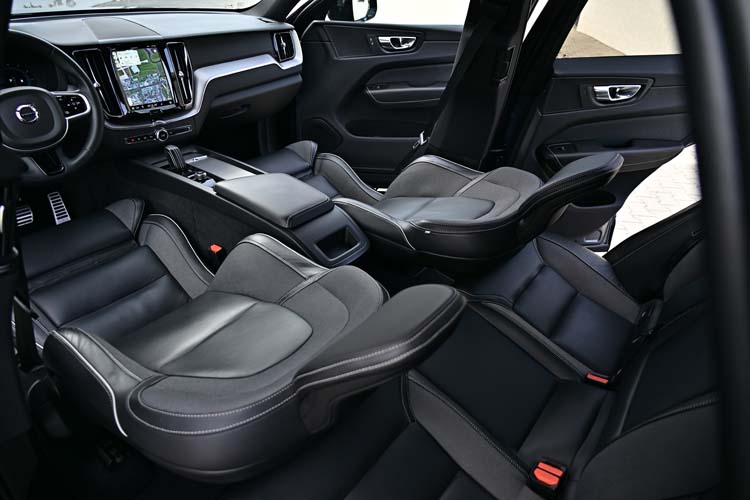 Volvo XC 60 B4 MHEV AT8 AWD R-Design