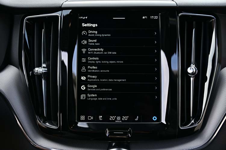 Volvo XC 60 B4 MHEV AT8 AWD R-Design
