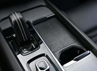Volvo XC 60 B4 MHEV AT8 AWD R-Design