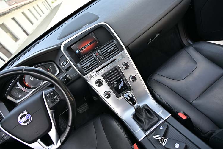 Volvo XC60 2.0 D3 Geartronic SUMMUM