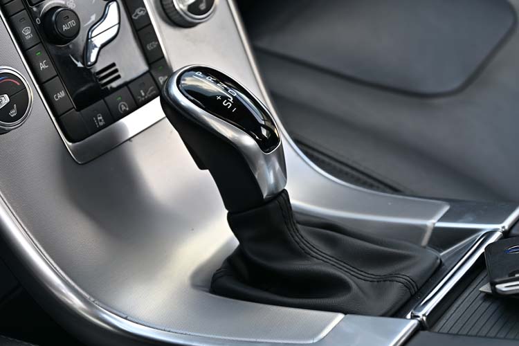 Volvo XC60 2.0 D3 Geartronic SUMMUM