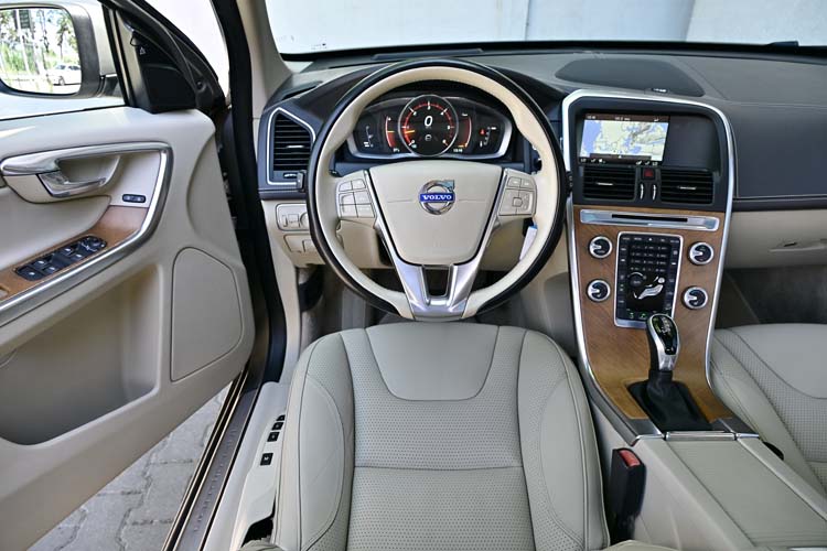 Volvo XC60 2.4 D5 AWD INSCRIPTION