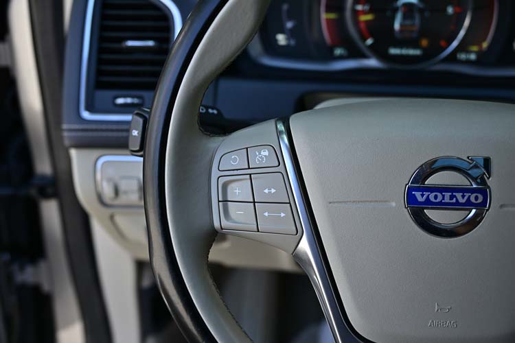 Volvo XC60 2.4 D5 AWD INSCRIPTION