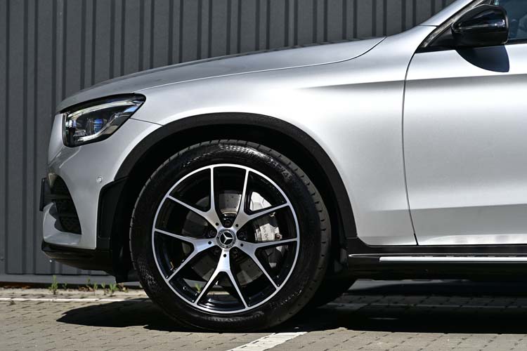 Mercedes GLC220d 4MATIC 9G TRONIC AMG Line