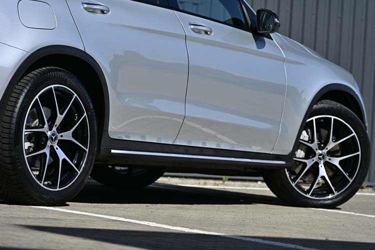 Mercedes GLC220d 4MATIC 9G TRONIC AMG Line
