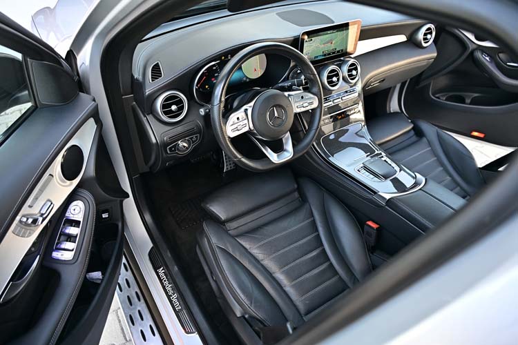 Mercedes GLC220d 4MATIC 9G TRONIC AMG Line
