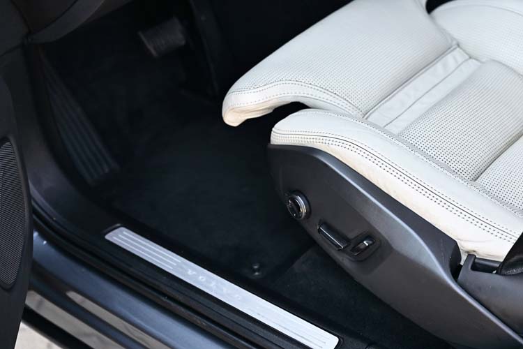 Volvo XC60 2.0 D5 AWD INSCRIPTION