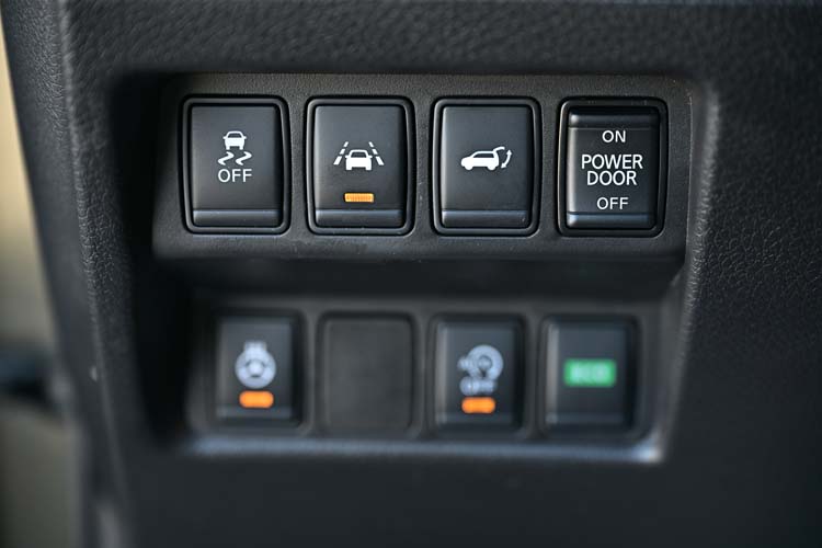 Nissan X-Trail 2.0 dCi 4WD Tekna+ 4×4