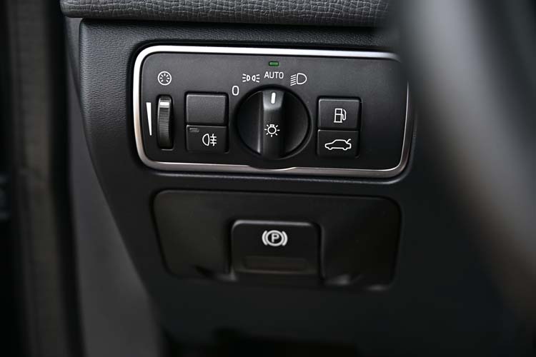 Volvo XC60 2.0 D4 Geartronic SUMMUM