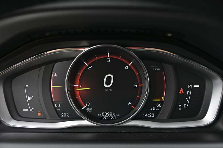 Volvo XC60 2.0 D4 Geartronic SUMMUM