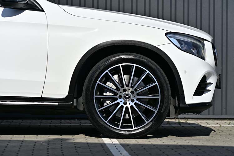 Mercedes GLC250d 4MATIC 9G TRONIC AMG Line