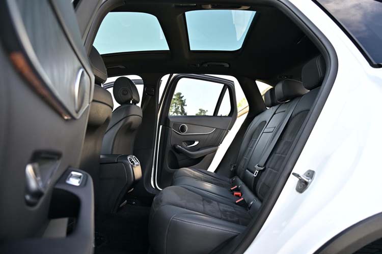 Mercedes GLC250d 4MATIC 9G TRONIC AMG Line