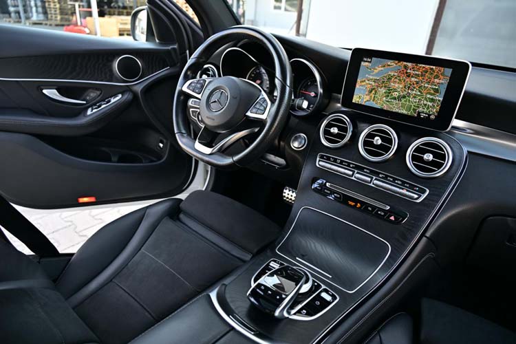 Mercedes GLC250d 4MATIC 9G TRONIC AMG Line