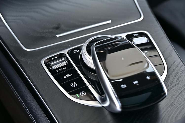 Mercedes GLC250d 4MATIC 9G TRONIC AMG Line