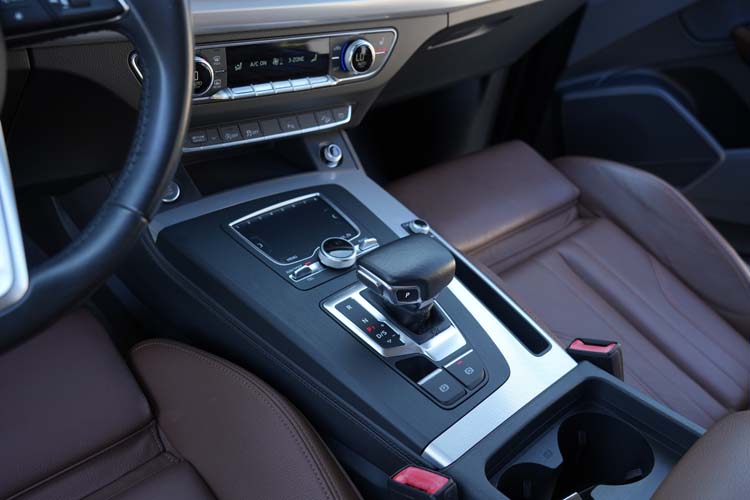 Audi Q5 2.0tDI ULTRA Quattro S Tronic Sline