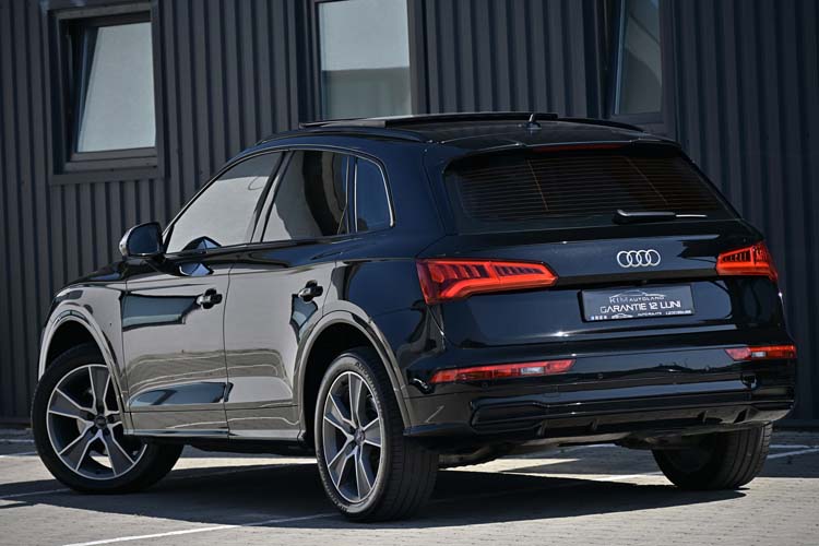 Audi Q5 2.0 40 TDI quattro S tronic S LINE+