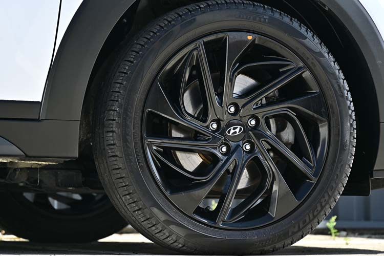Hyundai Tucson blue 1.6 CRDi 2WD DCT N-LINE