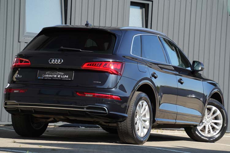 Audi Q5 2.0tDI ULTRA Quattro S Tronic Sline