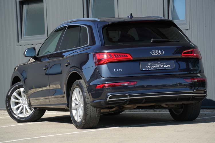 Audi Q5 2.0tDI ULTRA Quattro S Tronic Sline