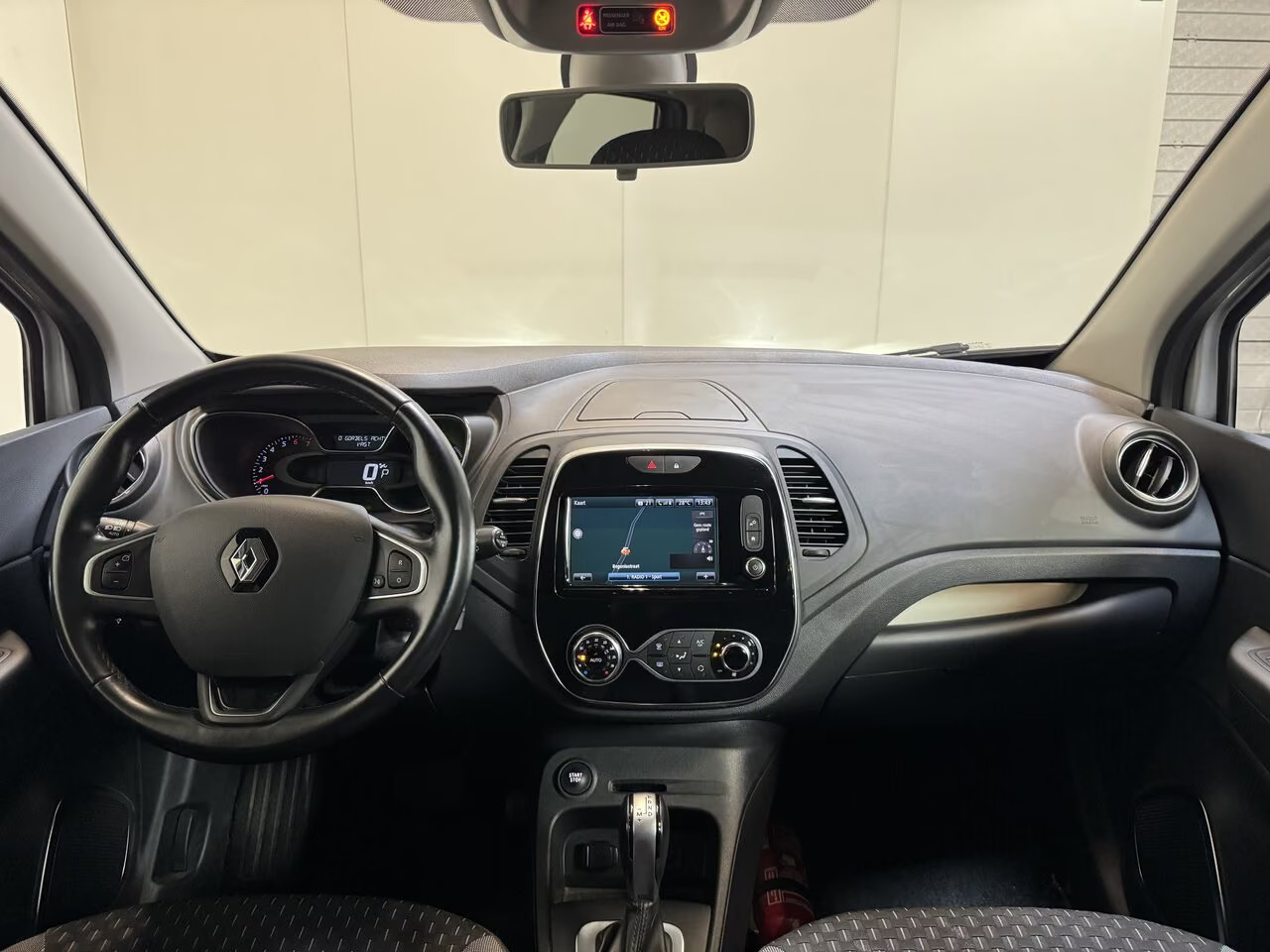 Renault Captur 1.2TCe 120 EDC CROSSBORDER