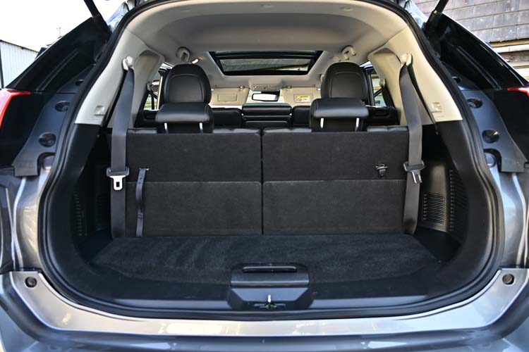 Nissan X-Trail 2.0 dCi ALL-MODE 4×4 Tekna+ 7Locuri
