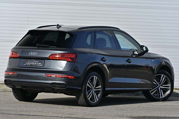 Audi Q5 2.0 40 TDI quattro S tronic S LINE+
