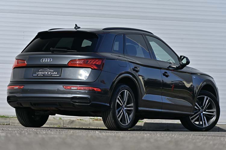 Audi Q5 2.0 40 TDI quattro S tronic S LINE+