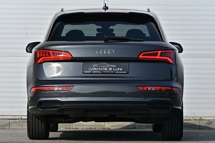 Audi Q5 2.0 40 TDI quattro S tronic S LINE+