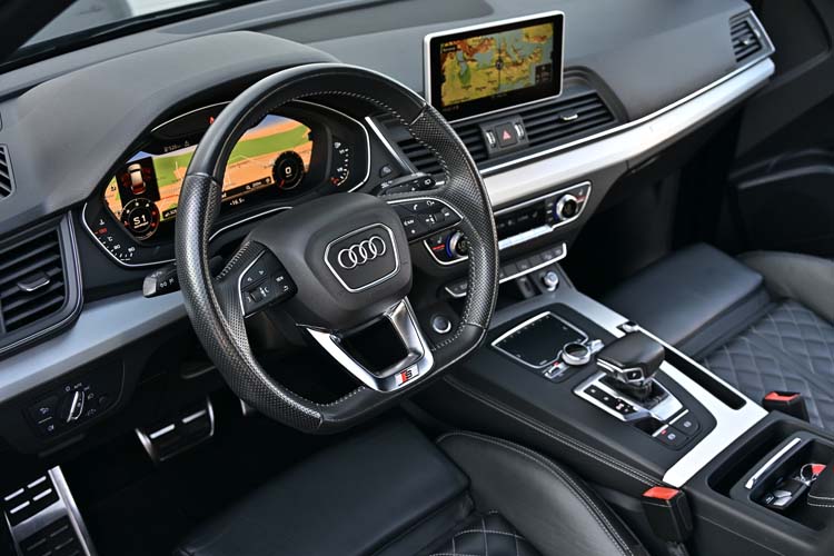 Audi Q5 2.0 40 TDI quattro S tronic S LINE+