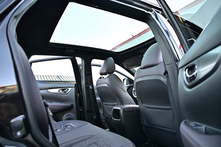 Nissan Qashqai 1.6 DCI Xtronic TEKNA+ Premium