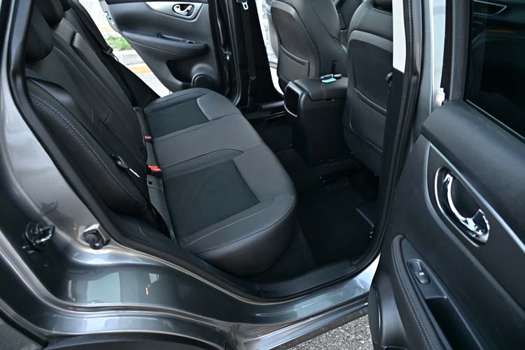 Nissan Qashqai 1.6 DCi TEKNA+ Manual