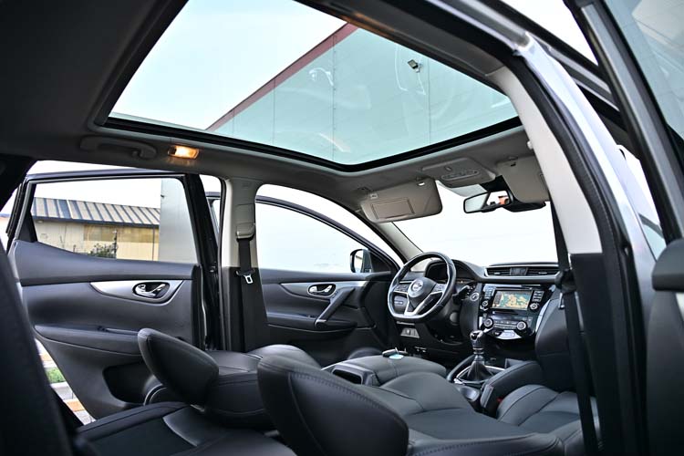 Nissan Qashqai 1.6 DCi TEKNA+ Manual