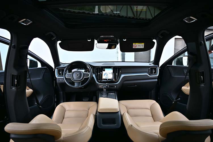 Volvo XC 60 D4 AWD Geartronic Momentum PRO