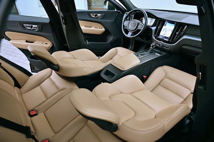 Volvo XC 60 D4 AWD Geartronic Momentum PRO