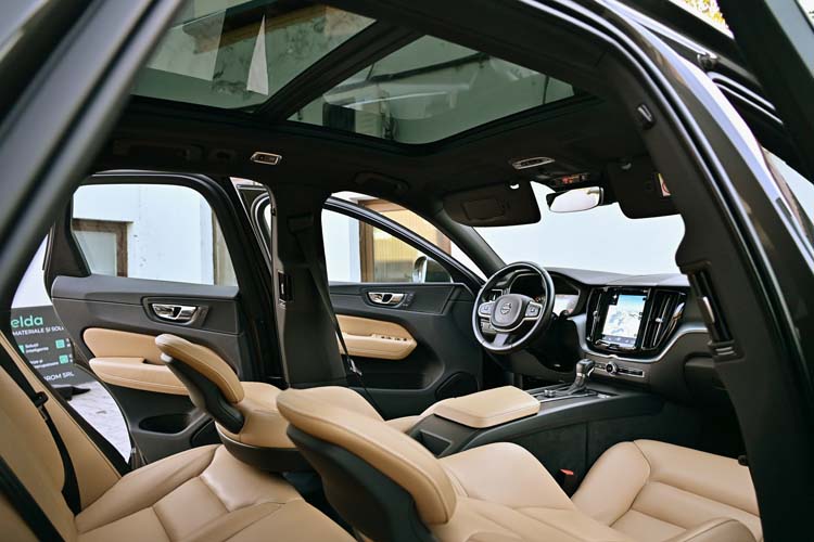 Volvo XC 60 D4 AWD Geartronic Momentum PRO