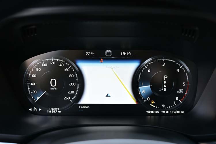 Volvo XC 60 D4 AWD Geartronic Momentum PRO