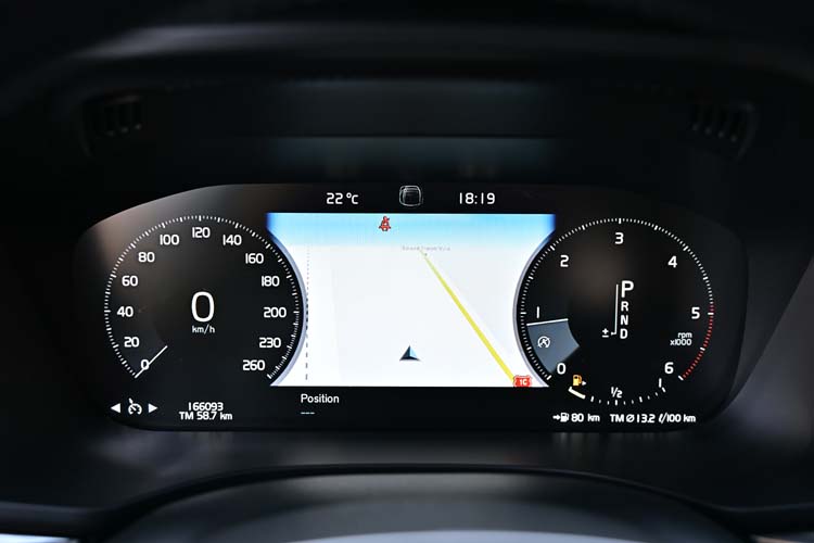 Volvo XC 60 D4 AWD Geartronic Momentum PRO