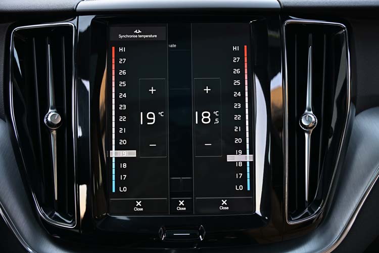 Volvo XC 60 D4 AWD Geartronic Momentum PRO