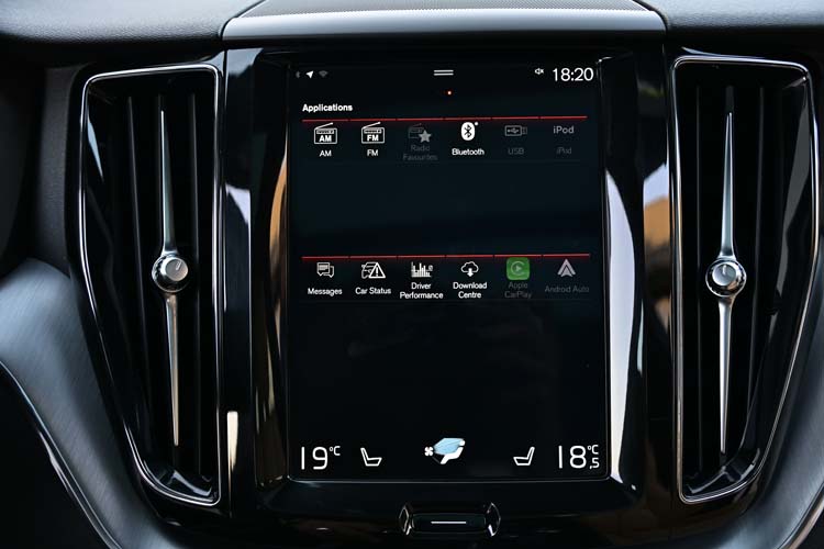 Volvo XC 60 D4 AWD Geartronic Momentum PRO