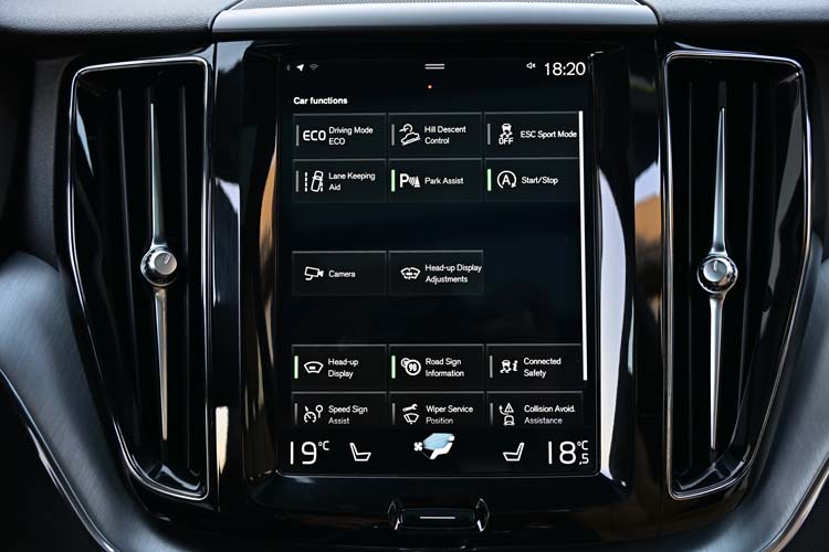 Volvo XC 60 D4 AWD Geartronic Momentum PRO