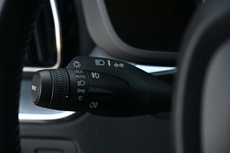 Volvo XC 60 D4 AWD Geartronic Momentum PRO