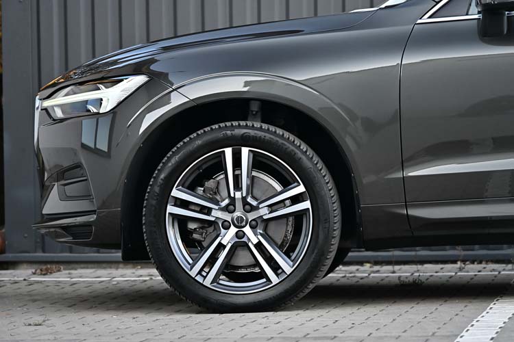 Volvo XC 60 D4 AWD Geartronic Momentum PRO
